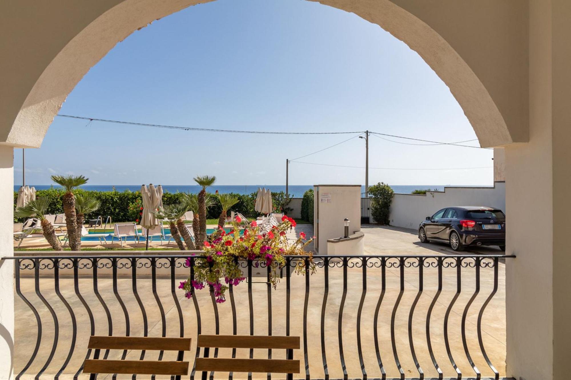 Villa Archi Sul Mare Cava dʼAliga Eksteriør billede